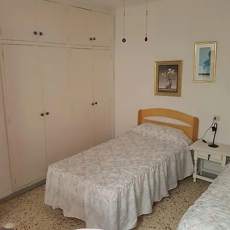 Apartament Front Line Apartment *