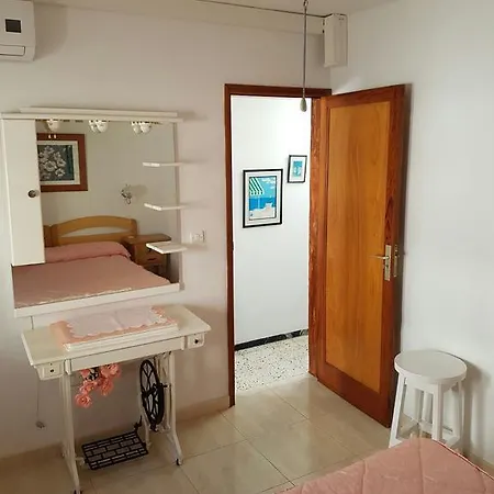 Apartament Front Line Apartment *